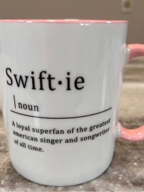 Pink-Trim Ceramic Mug - Swift•ie Definition